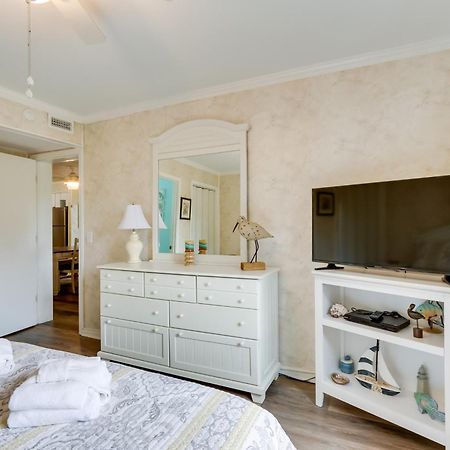 Hilton Head Condo With Balcony And Pool, Walk To Beach Хилтон-Хед-Айленд Экстерьер фото