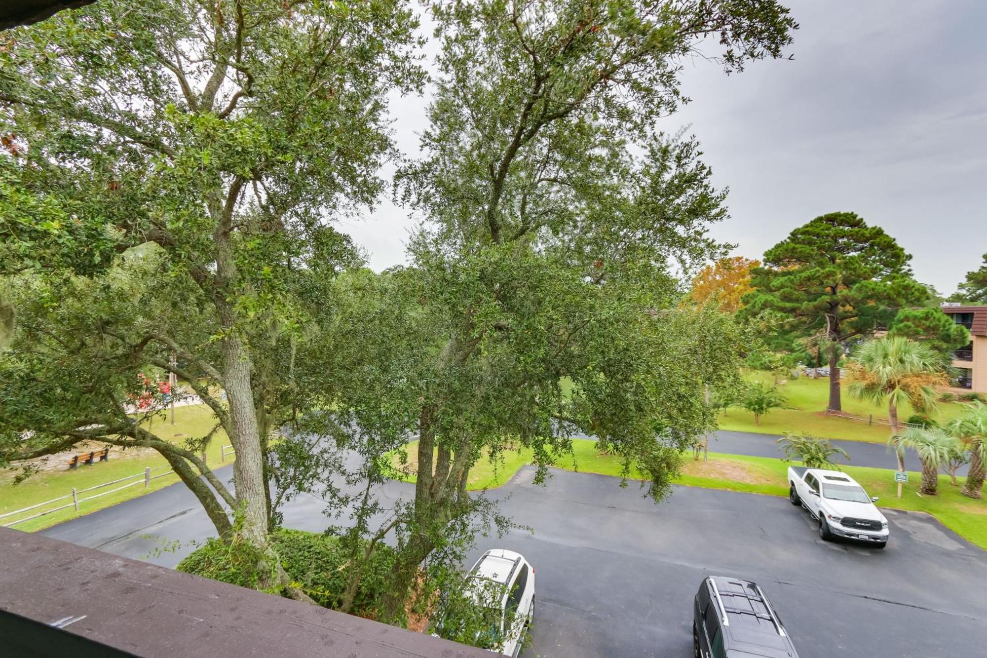 Hilton Head Condo With Balcony And Pool, Walk To Beach Хилтон-Хед-Айленд Экстерьер фото